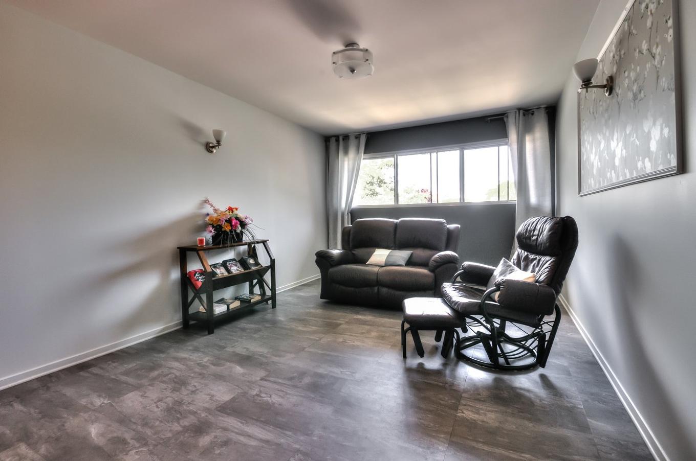 Autre - 202-580 Rue Marie-Derome, Saint-Jean-Sur-Richelieu, QC - Indoor