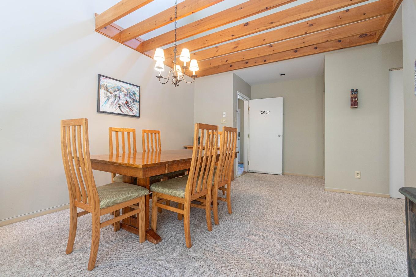 Dining room - 2039 Crois. Des Soleils, Mont-Tremblant, QC - Indoor Photo Showing Dining Room