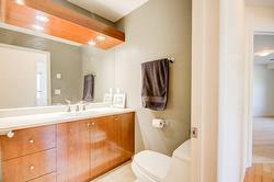 Salle de bains attenante à la CCP -