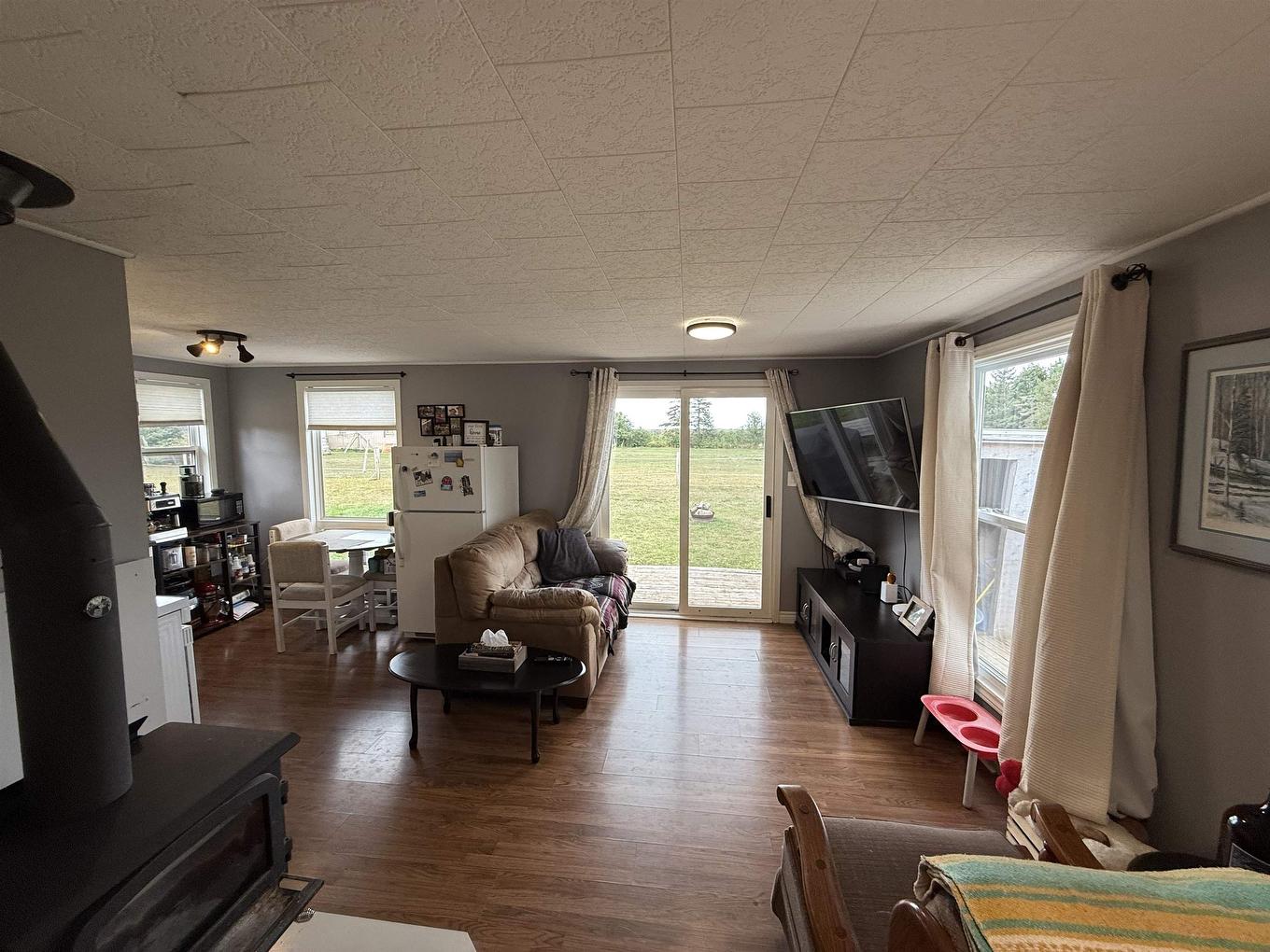 2491 Horne Cross Road, Brackley, PE