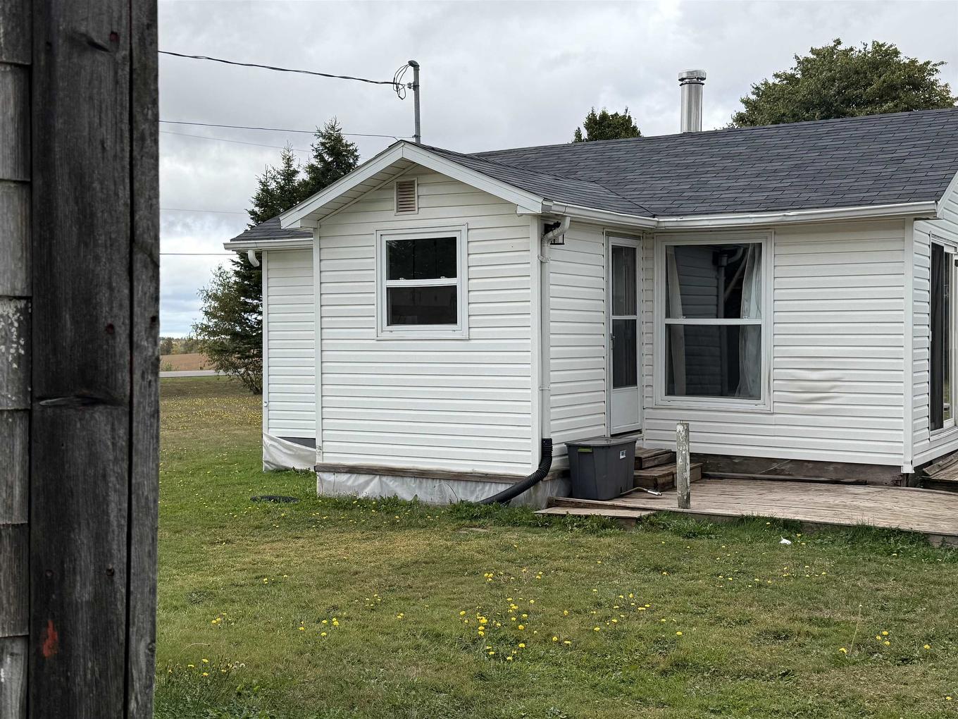 2491 Horne Cross Road, Brackley, PE