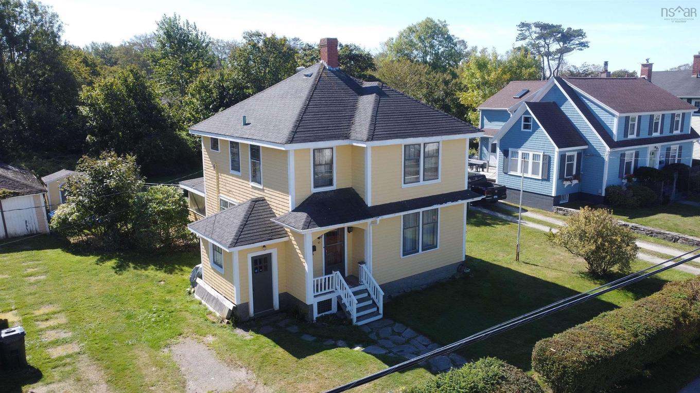 85 Cliff Street, Yarmouth, NS