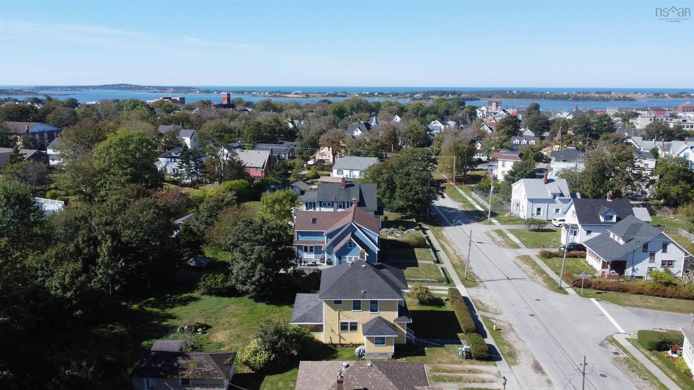 85 Cliff Street, Yarmouth, NS