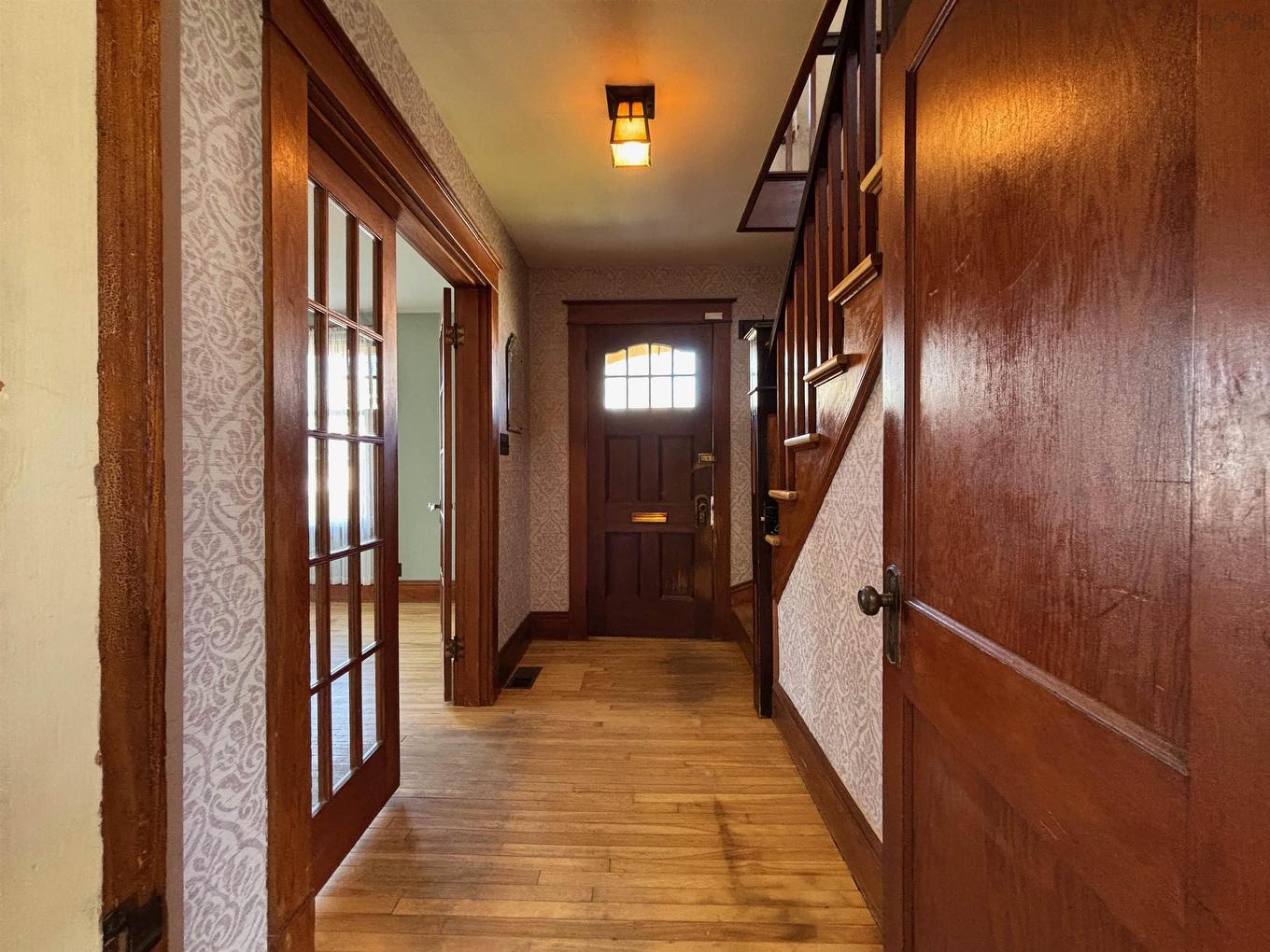 85 Cliff Street, Yarmouth, NS