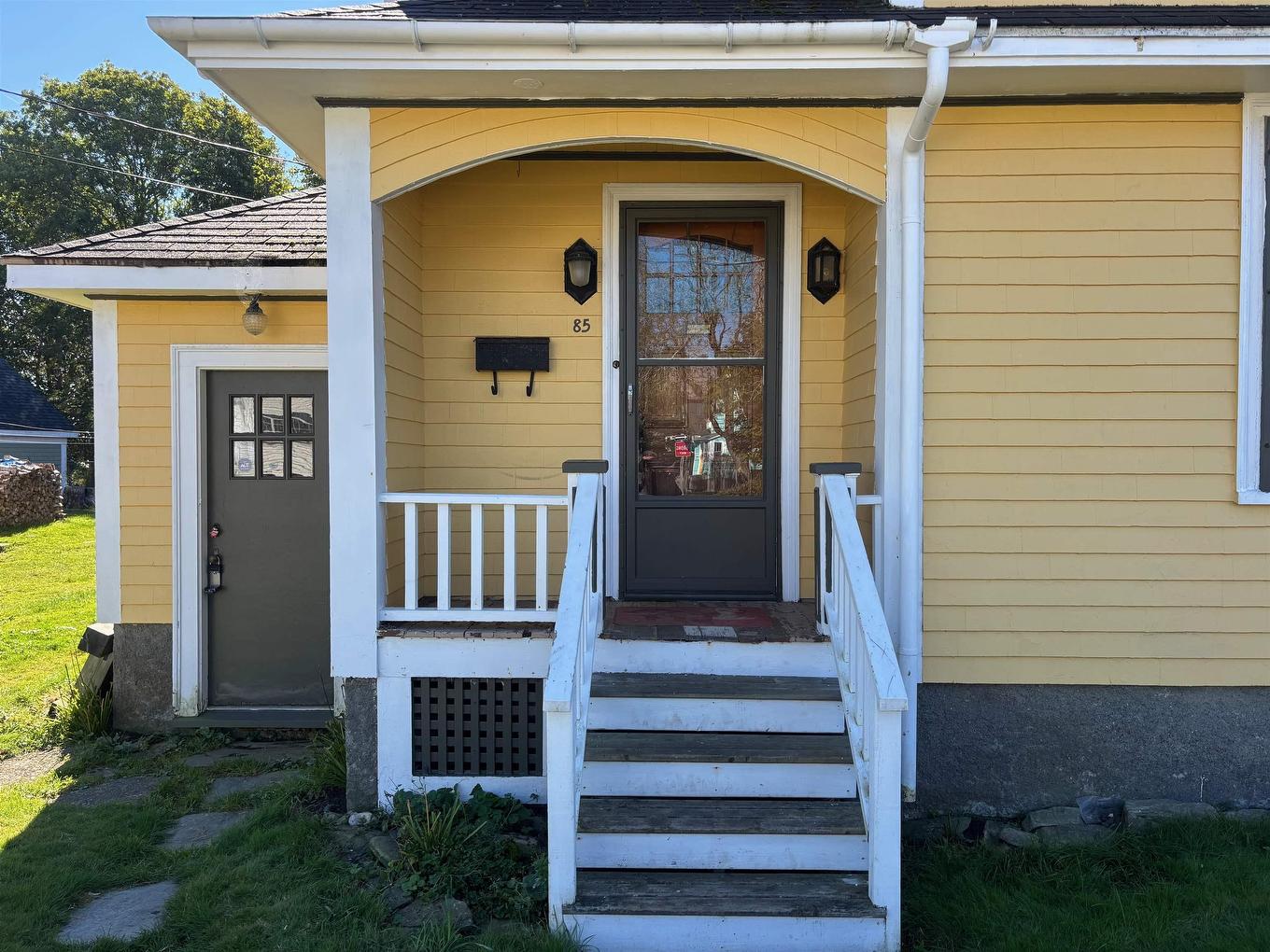 85 Cliff Street, Yarmouth, NS