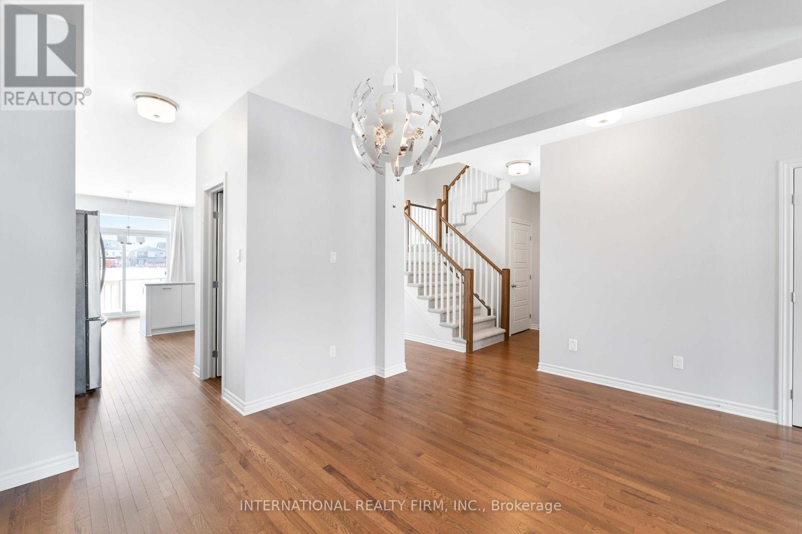 696 Moonflower Crescent N, Ottawa, ON - Indoor Photo Showing Other Room