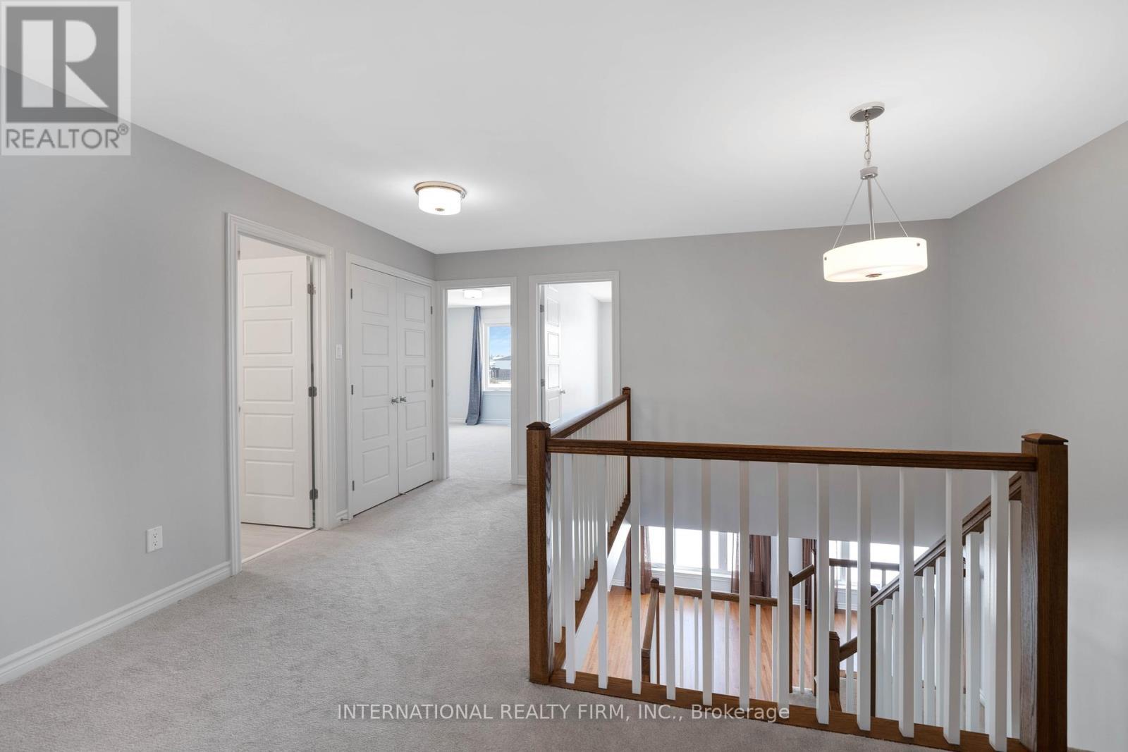 696 Moonflower Crescent N, Ottawa, ON - Indoor Photo Showing Other Room