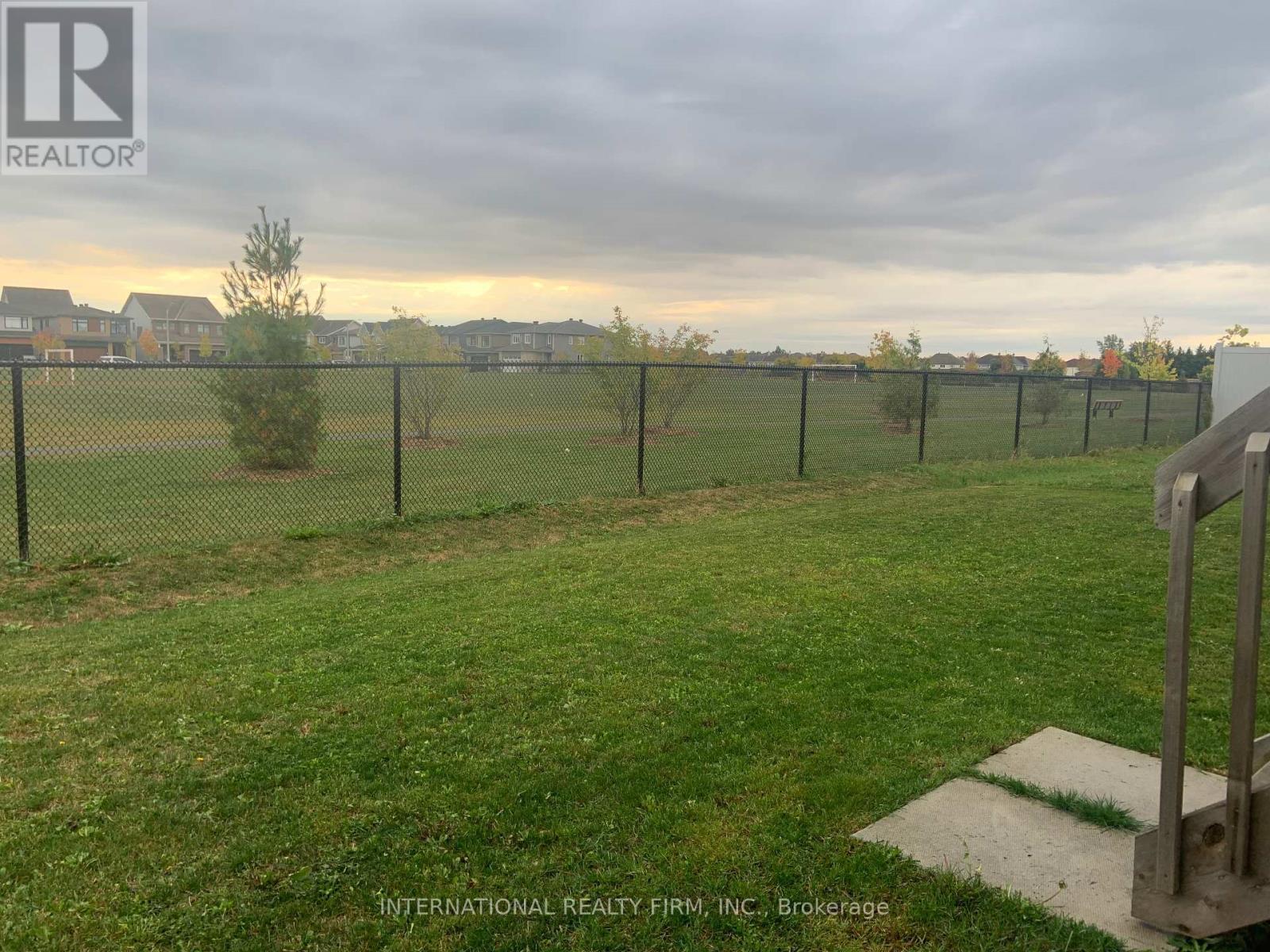 696 Moonflower Crescent N, Ottawa, ON - Outdoor With View