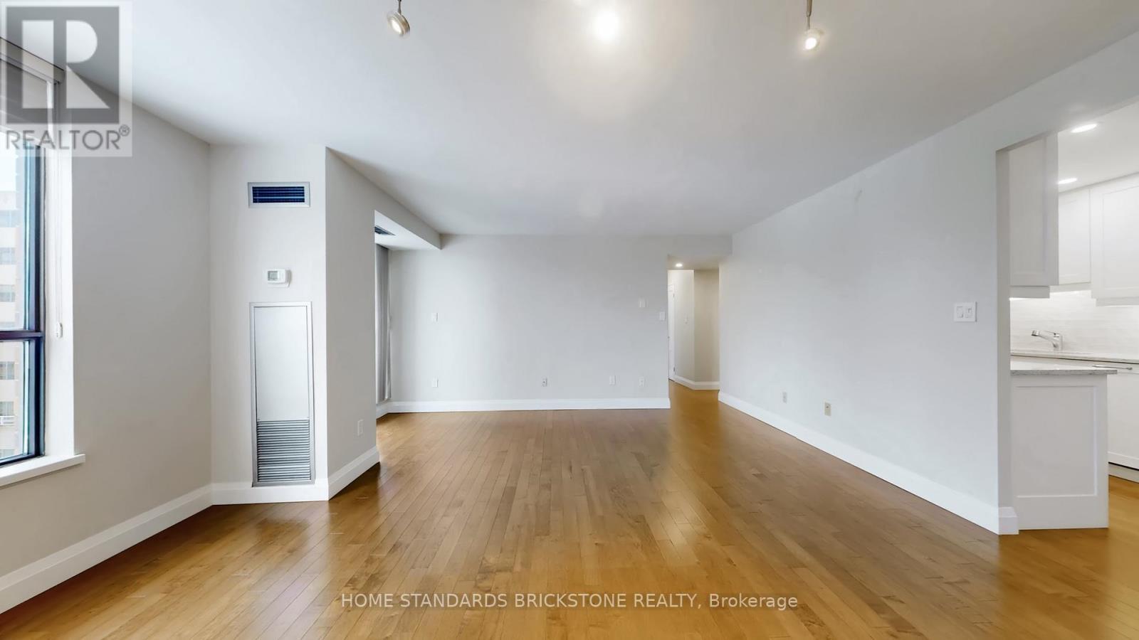 803 - 47 St Clair Avenue W, Toronto, ON - Indoor Photo Showing Other Room