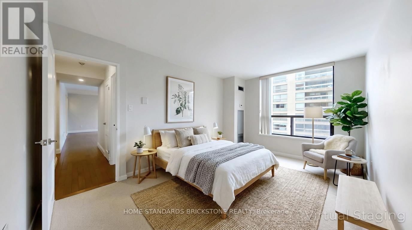 803 - 47 St Clair Avenue W, Toronto, ON - Indoor Photo Showing Bedroom