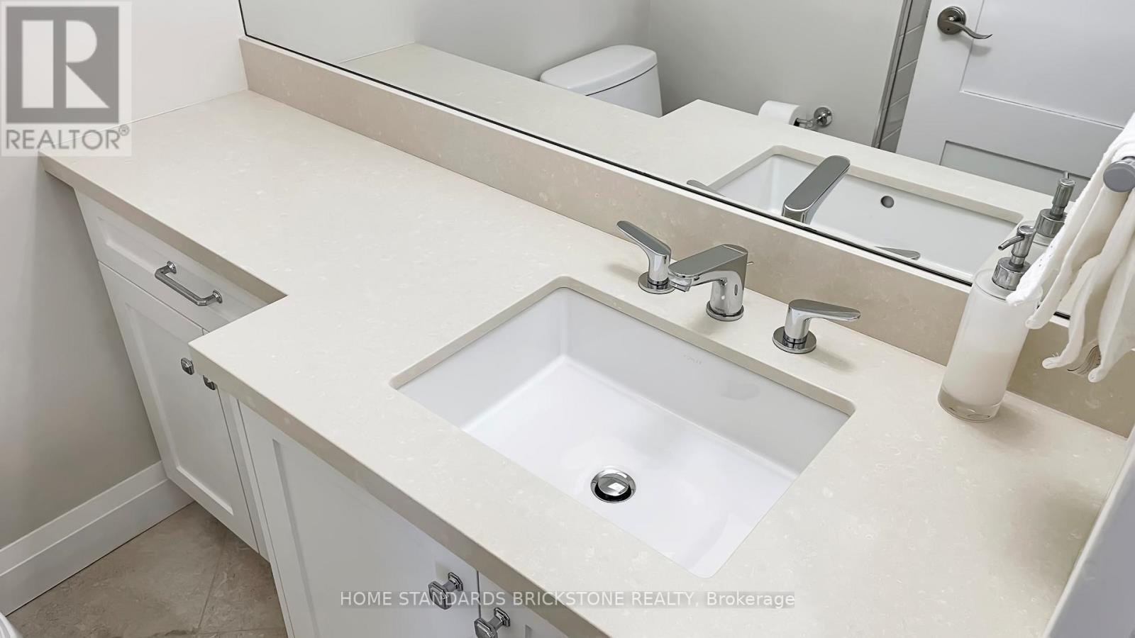 803 - 47 St Clair Avenue W, Toronto, ON -