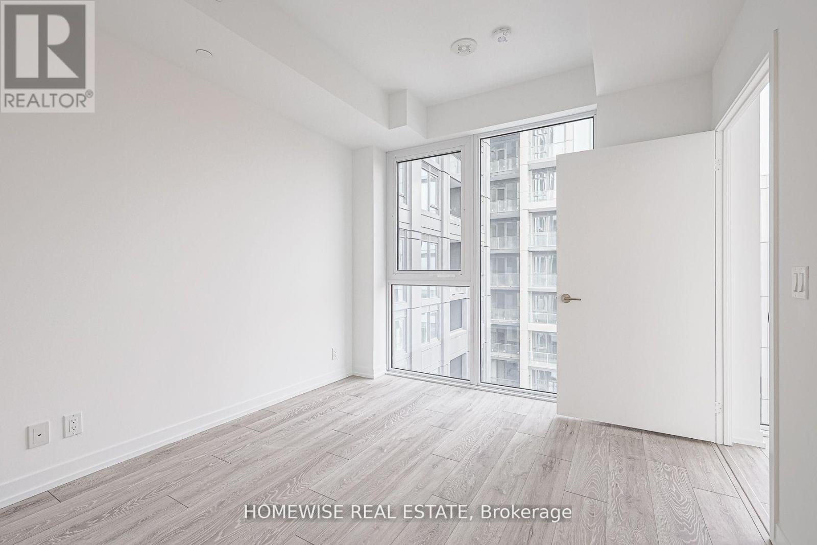 709 - 2020 Bathurst Street, Toronto, ON - Indoor Photo Showing Other Room