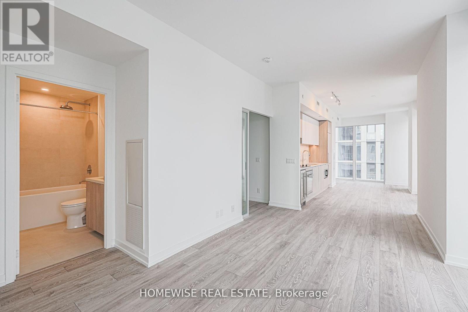 709 - 2020 Bathurst Street, Toronto, ON - Indoor Photo Showing Other Room