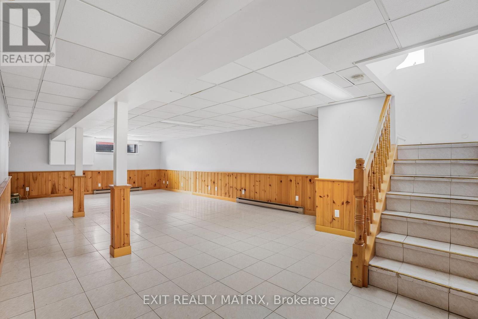 323 Longueuil Street, Champlain, ON - Indoor Photo Showing Other Room