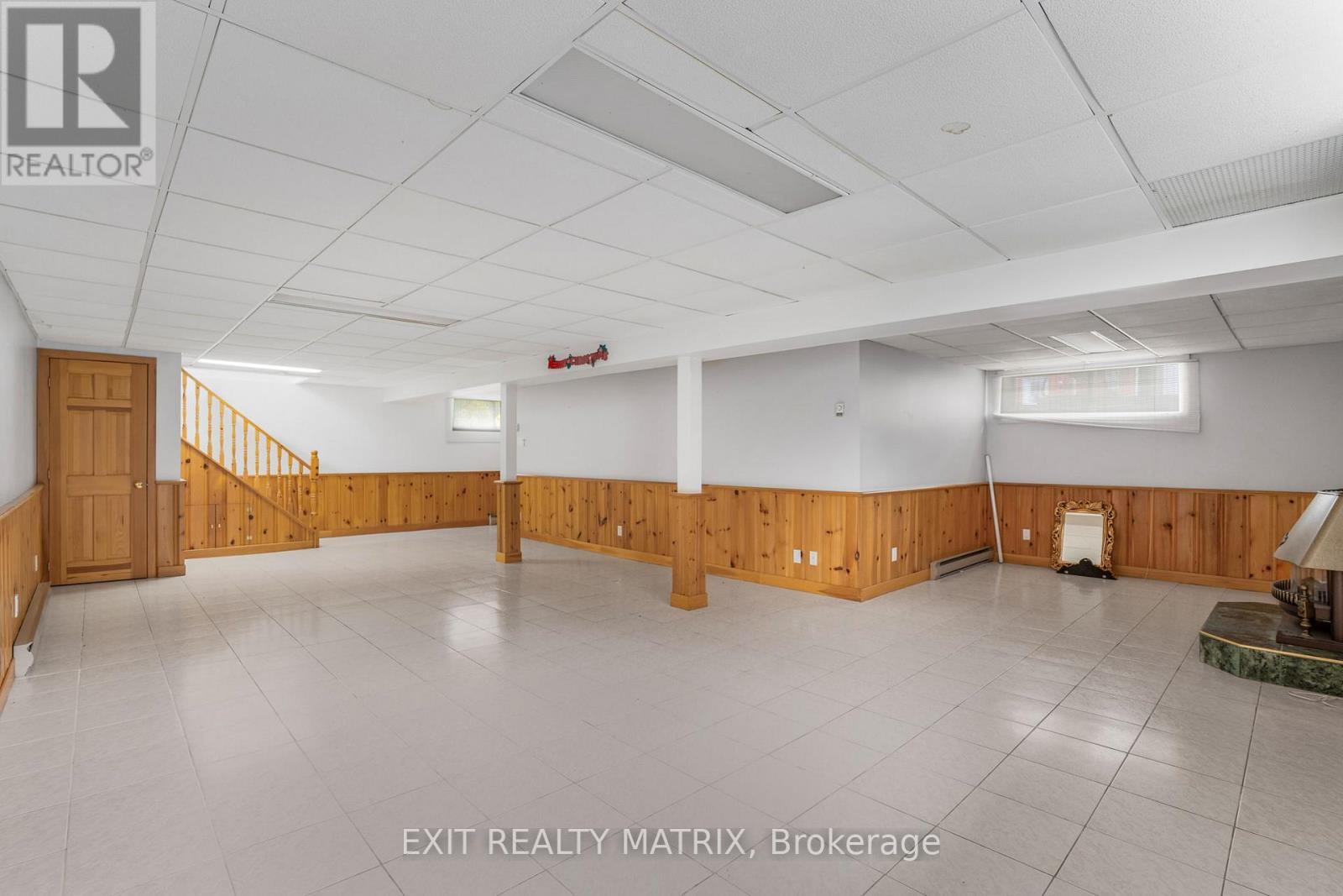 323 Longueuil Street, Champlain, ON - Indoor