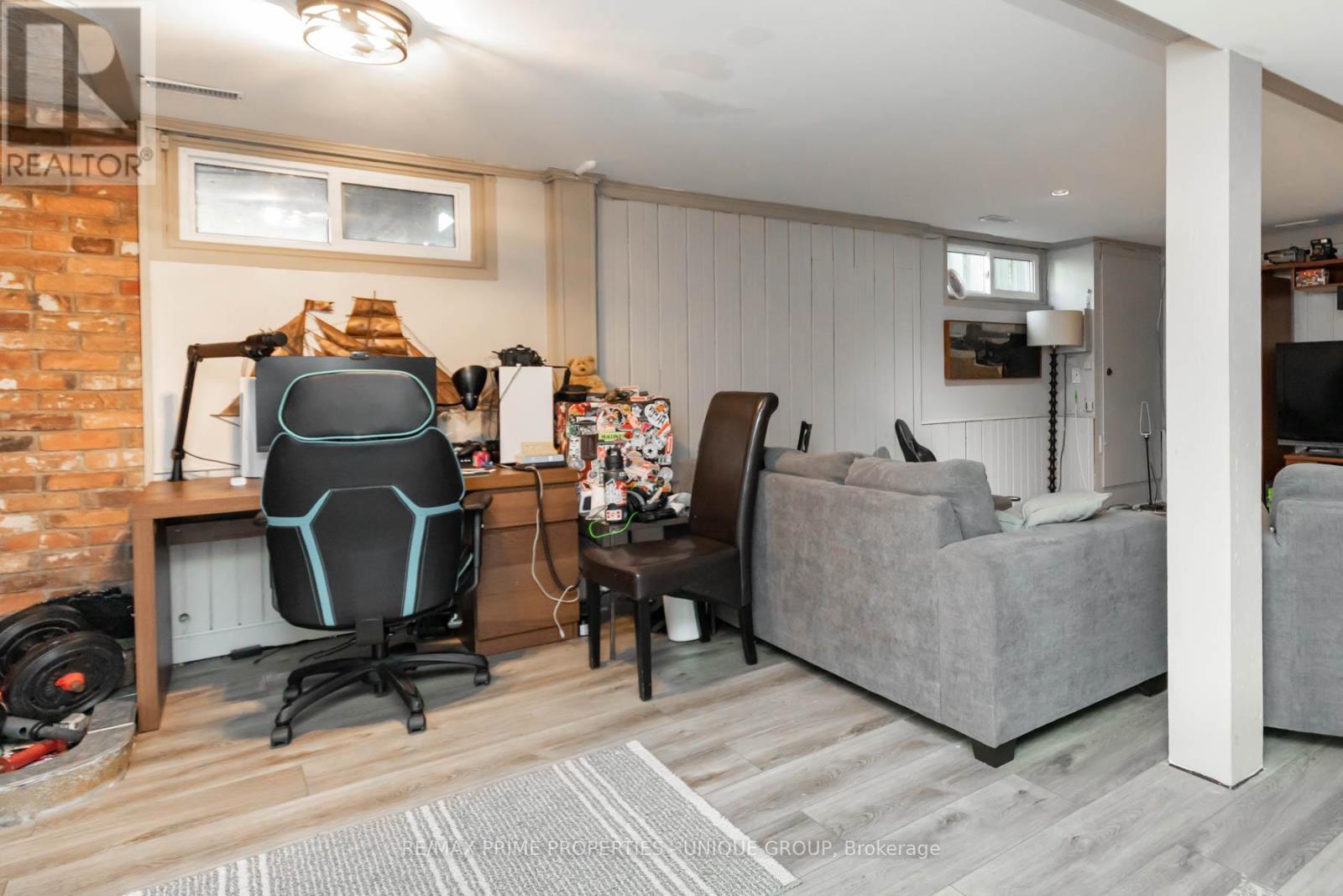 40 Jeavons Avenue, Toronto, ON - Indoor