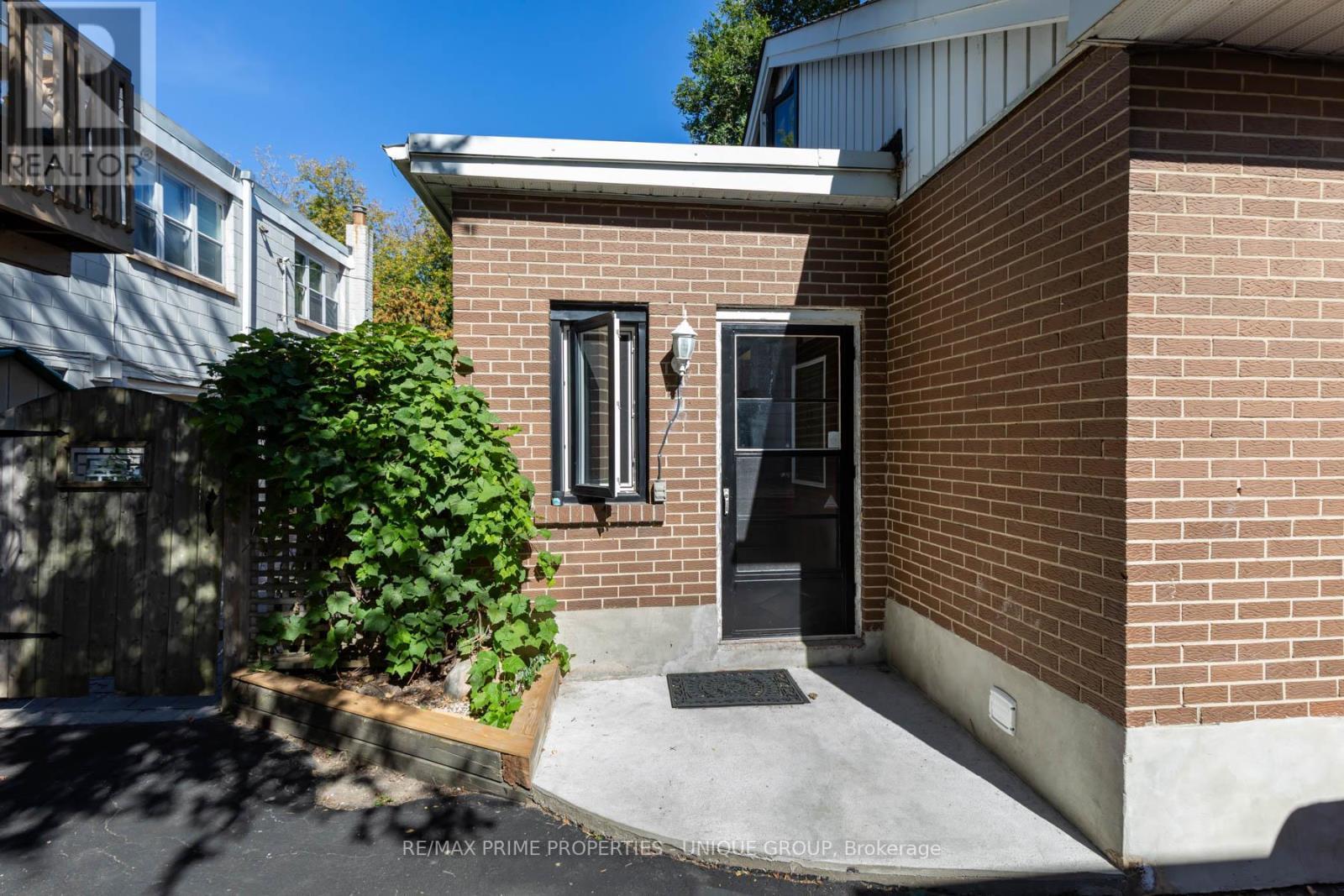 40 Jeavons Avenue, Toronto, ON - Outdoor