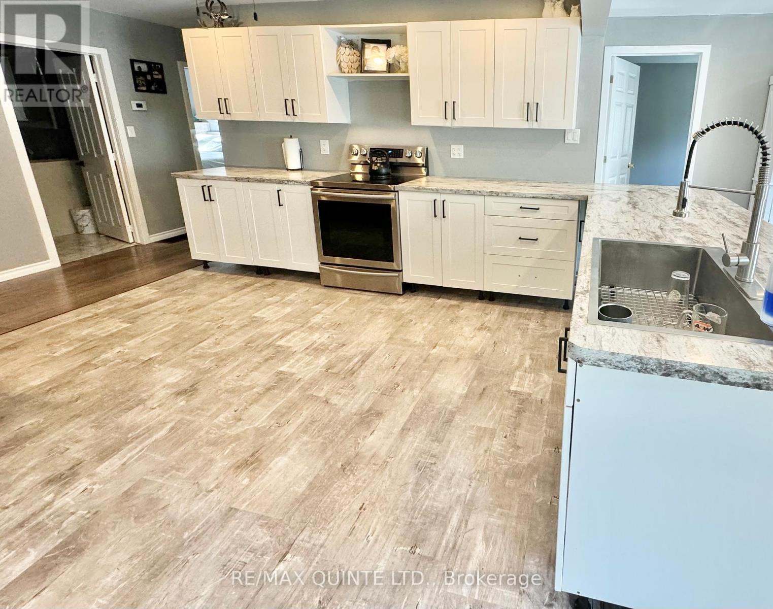 109006 Hwy 7 Highway, Tweed (Elzevir (Twp)), ON - Indoor Photo Showing Kitchen