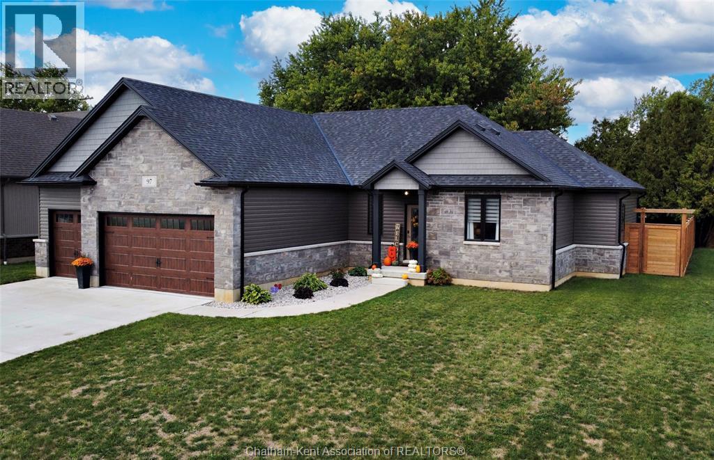 97 Sleepy Meadow Drive, Blenheim, ON - Outdoor