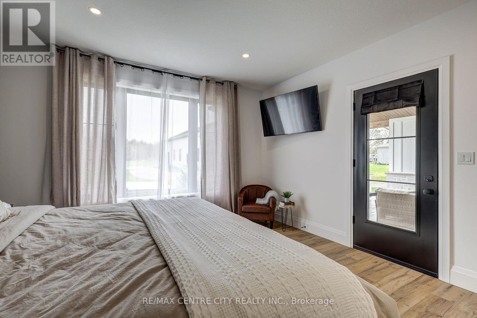 10580 Culloden Road, Bayham, ON - Indoor Photo Showing Bedroom