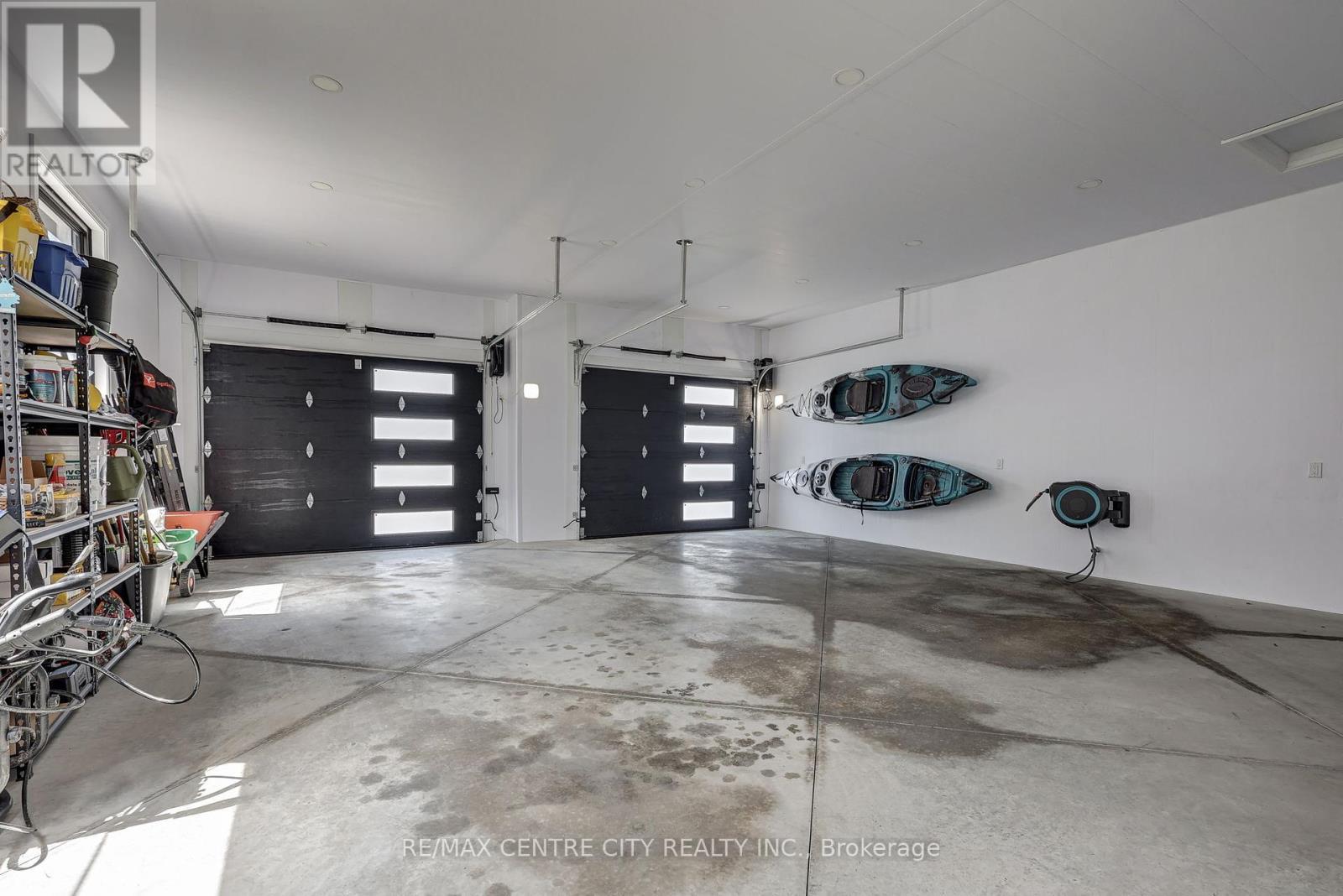 10580 Culloden Road, Bayham, ON - Indoor Photo Showing Garage