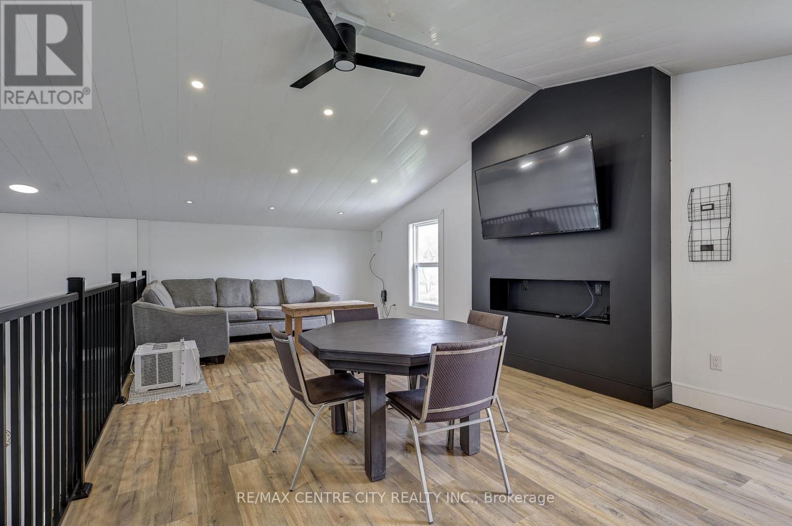 10580 Culloden Road, Bayham, ON - Indoor Photo Showing Dining Room With Fireplace