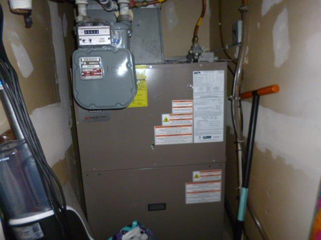 103 800 Gordon Street, Thunder Bay, ON - Indoor Photo Showing Basement