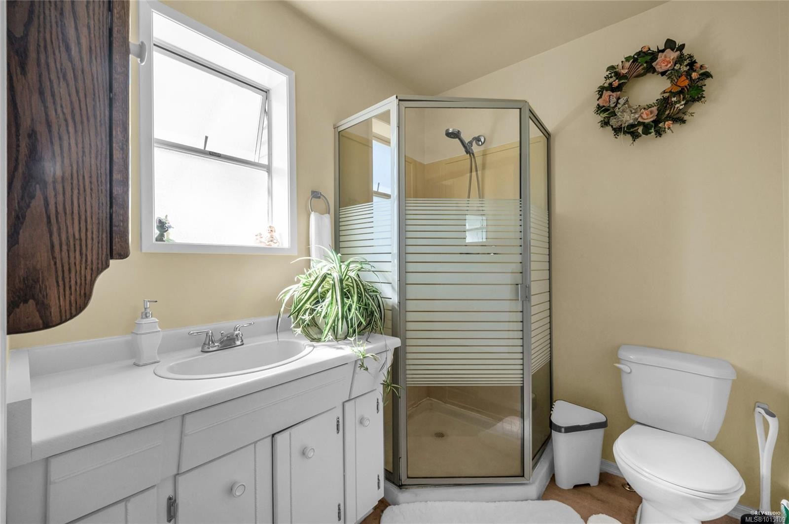 3740 South Oyster School Rd, Saltair, BC