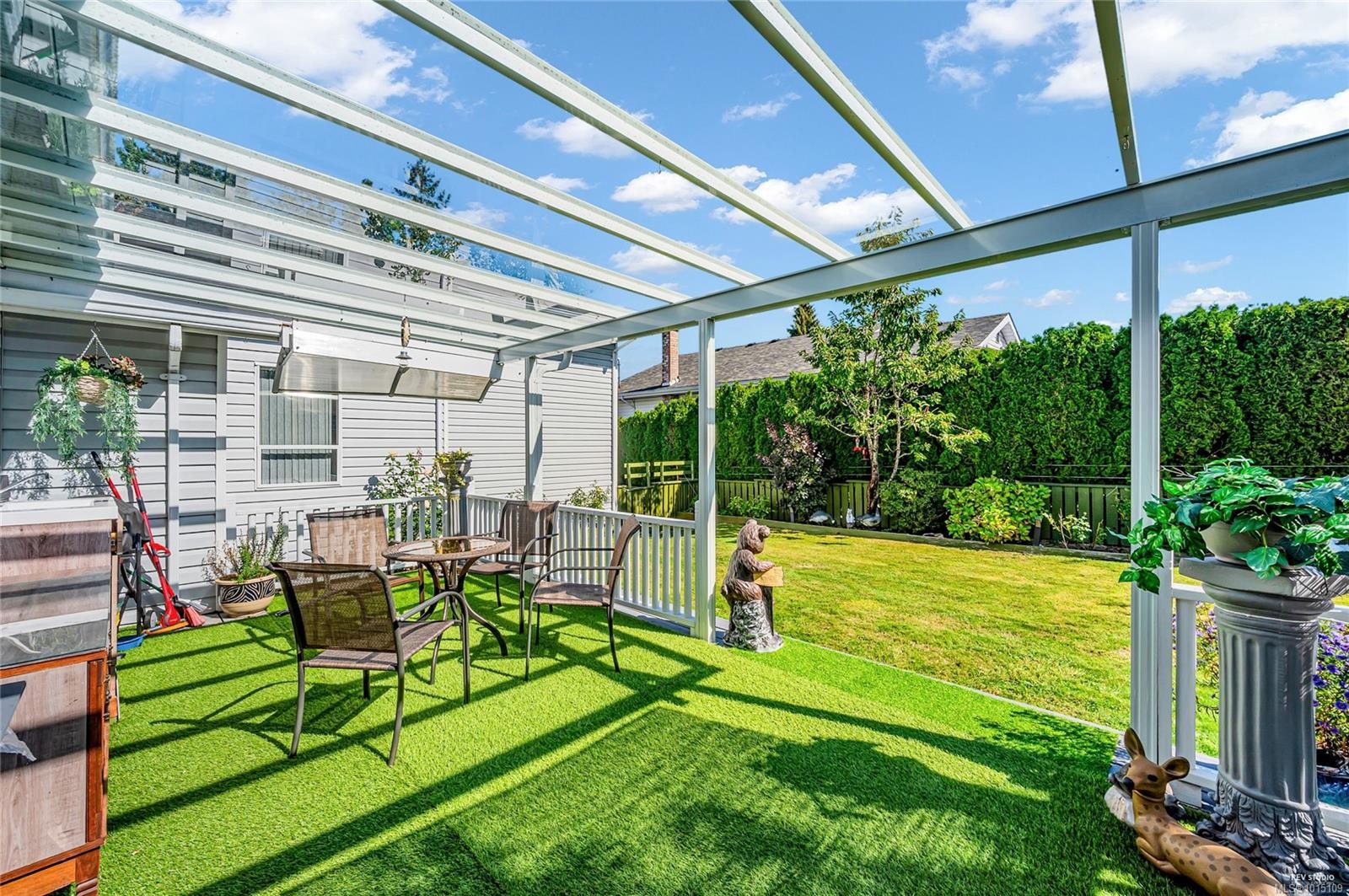 3740 South Oyster School Rd, Saltair, BC