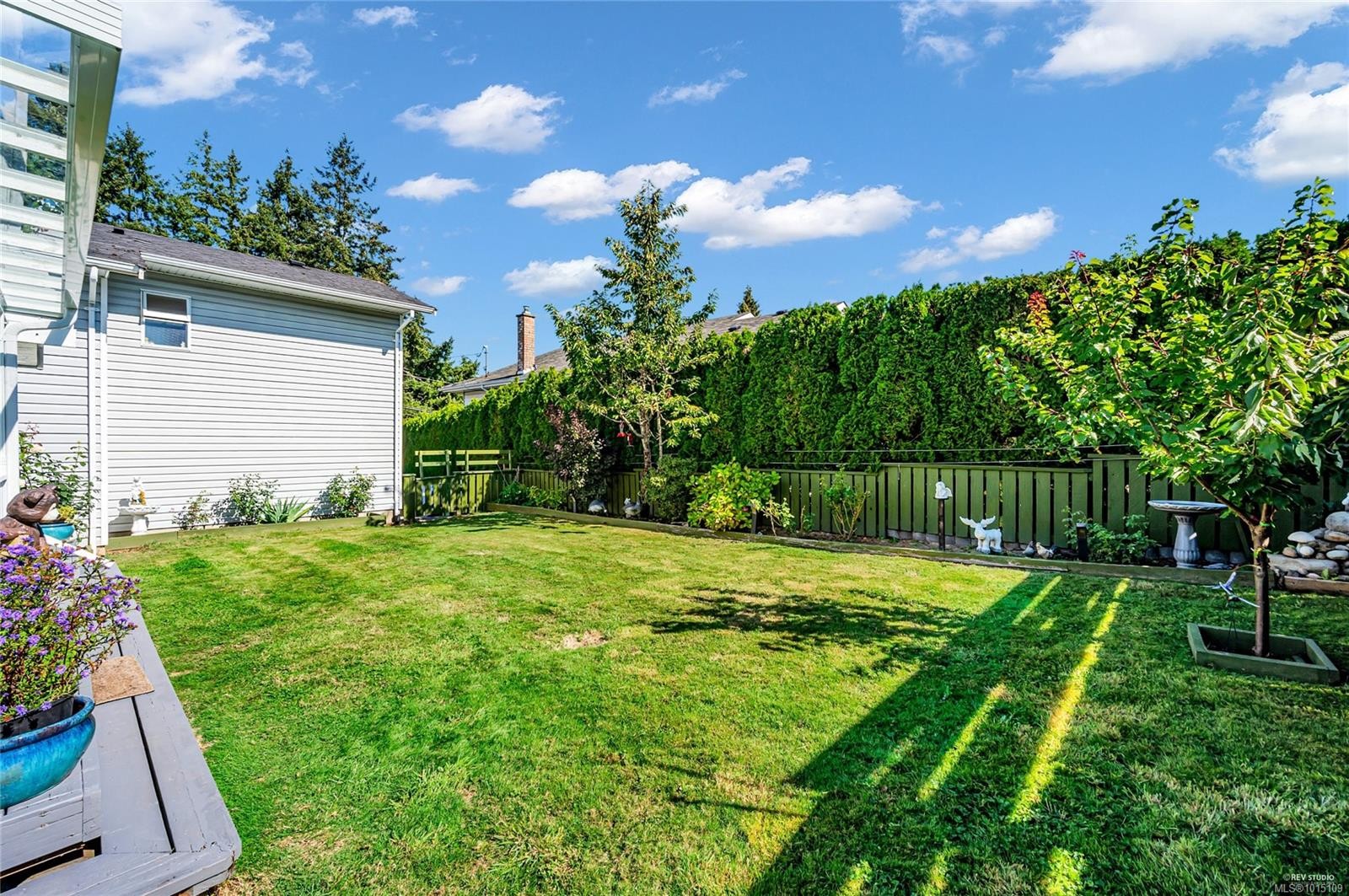 3740 South Oyster School Rd, Saltair, BC