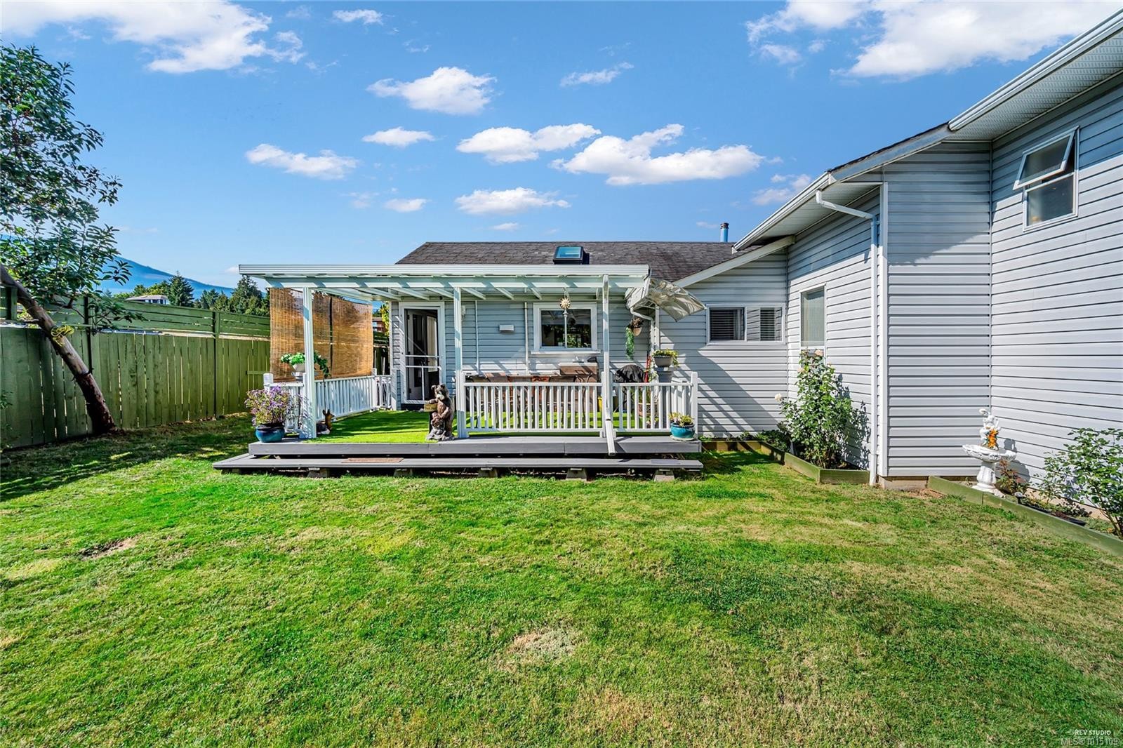 3740 South Oyster School Rd, Saltair, BC