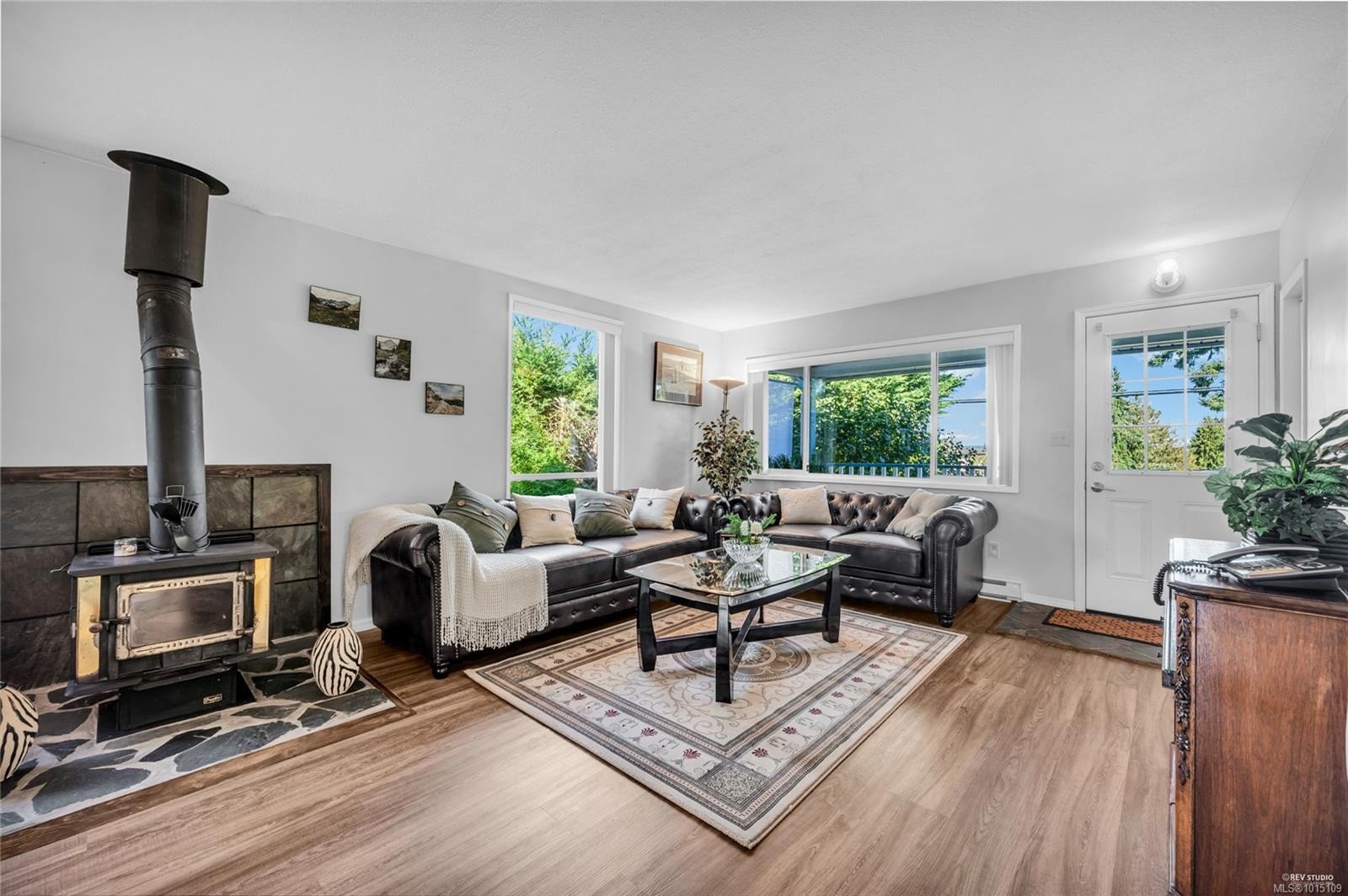 3740 South Oyster School Rd, Saltair, BC