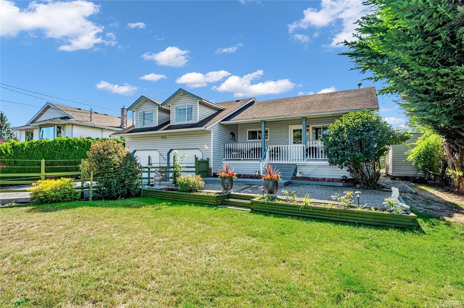 3740 South Oyster School Rd, Saltair, BC