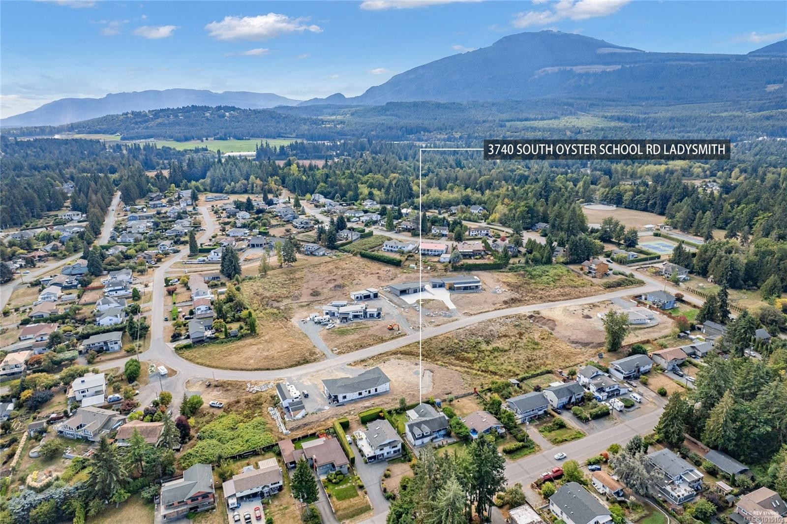 3740 South Oyster School Rd, Saltair, BC