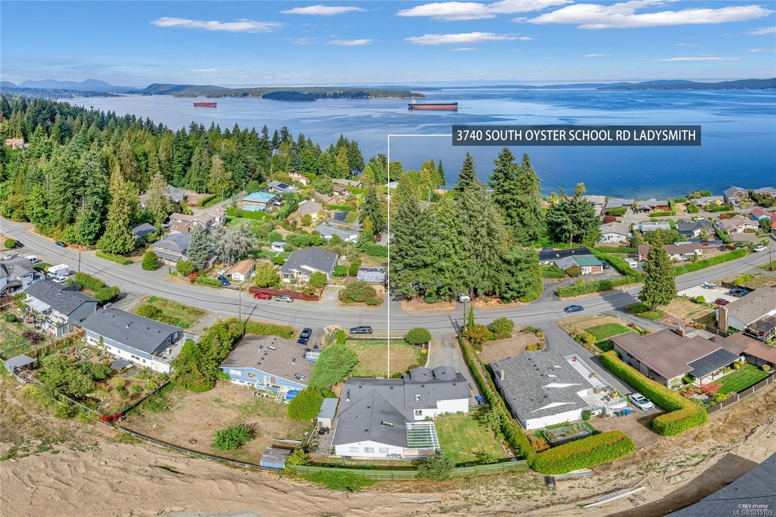 3740 South Oyster School Rd, Saltair, BC