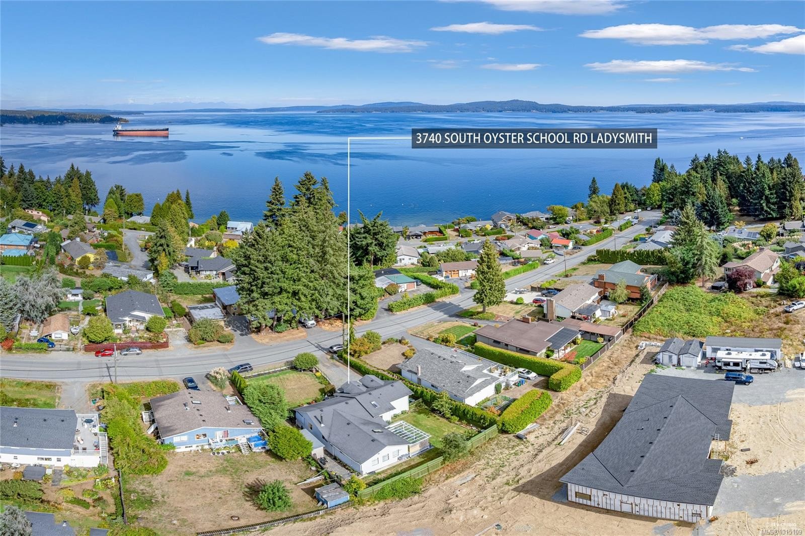 3740 South Oyster School Rd, Saltair, BC