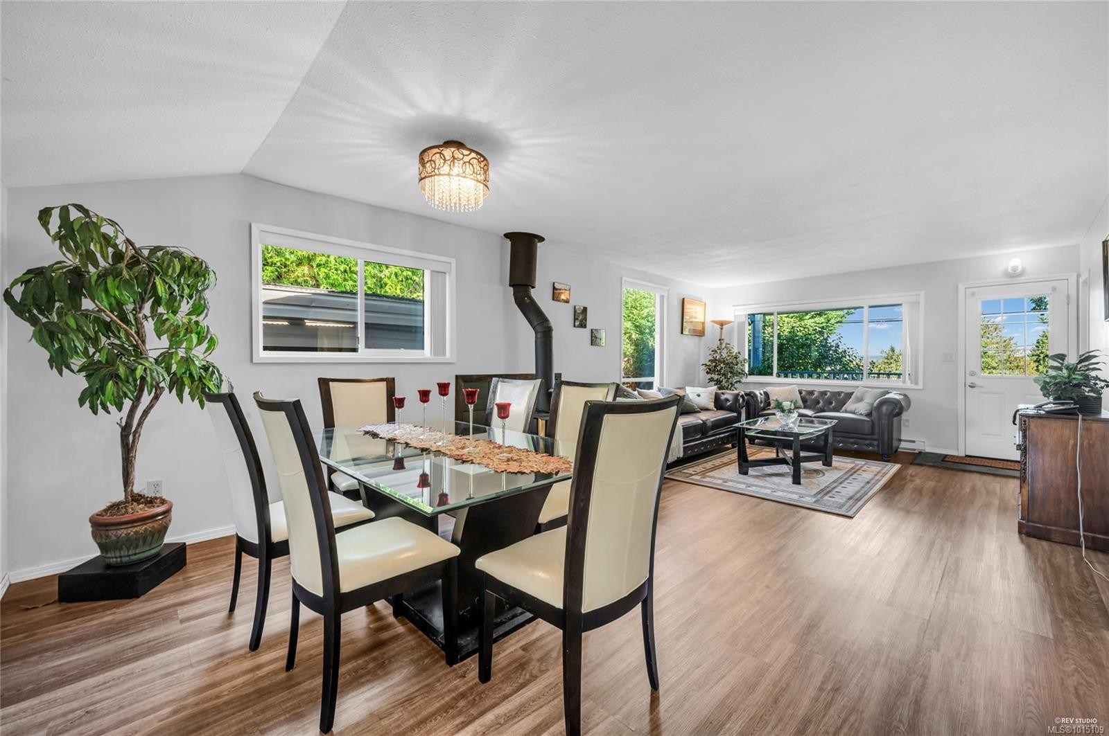 3740 South Oyster School Rd, Saltair, BC