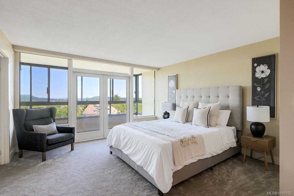 405-1033 Belmont Ave, Victoria, BC - Indoor Photo Showing Bedroom