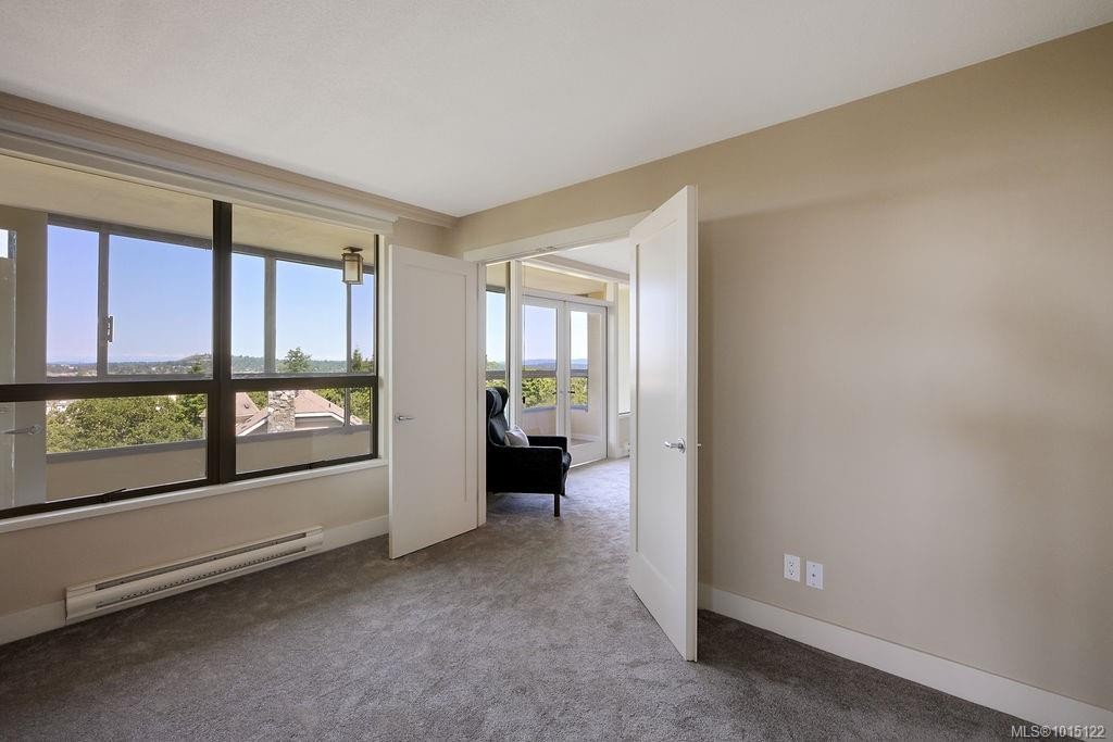 405-1033 Belmont Ave, Victoria, BC - Indoor Photo Showing Other Room