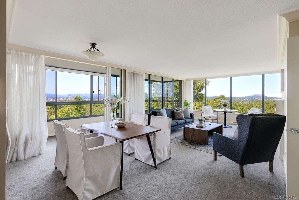 405-1033 Belmont Ave, Victoria, BC - Indoor Photo Showing Living Room