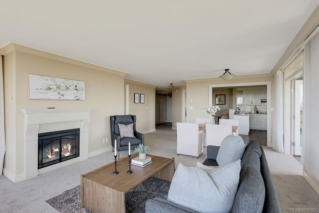 405-1033 Belmont Ave, Victoria, BC - Indoor Photo Showing Living Room With Fireplace