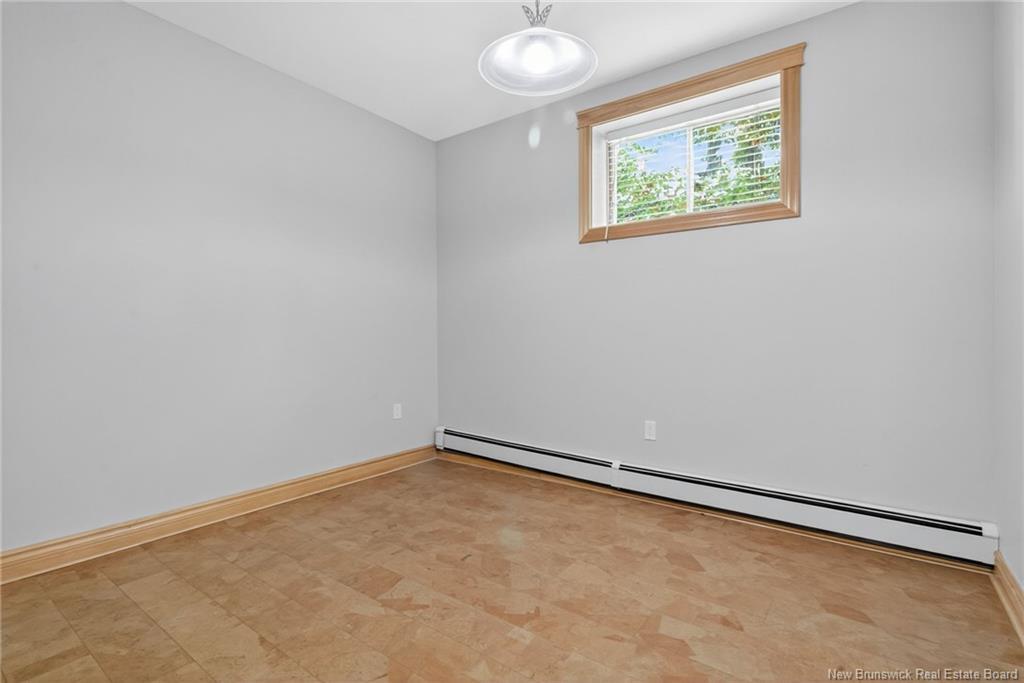 260 Woodbridge St, Fredericton, NB