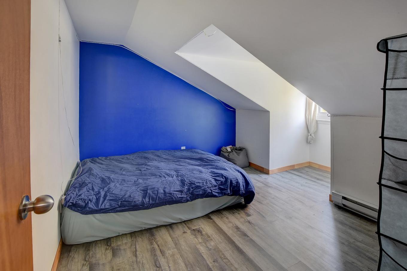 Bureau - 4455 Rue Leclerc, Sainte-Julienne, QC - Indoor Photo Showing Bedroom