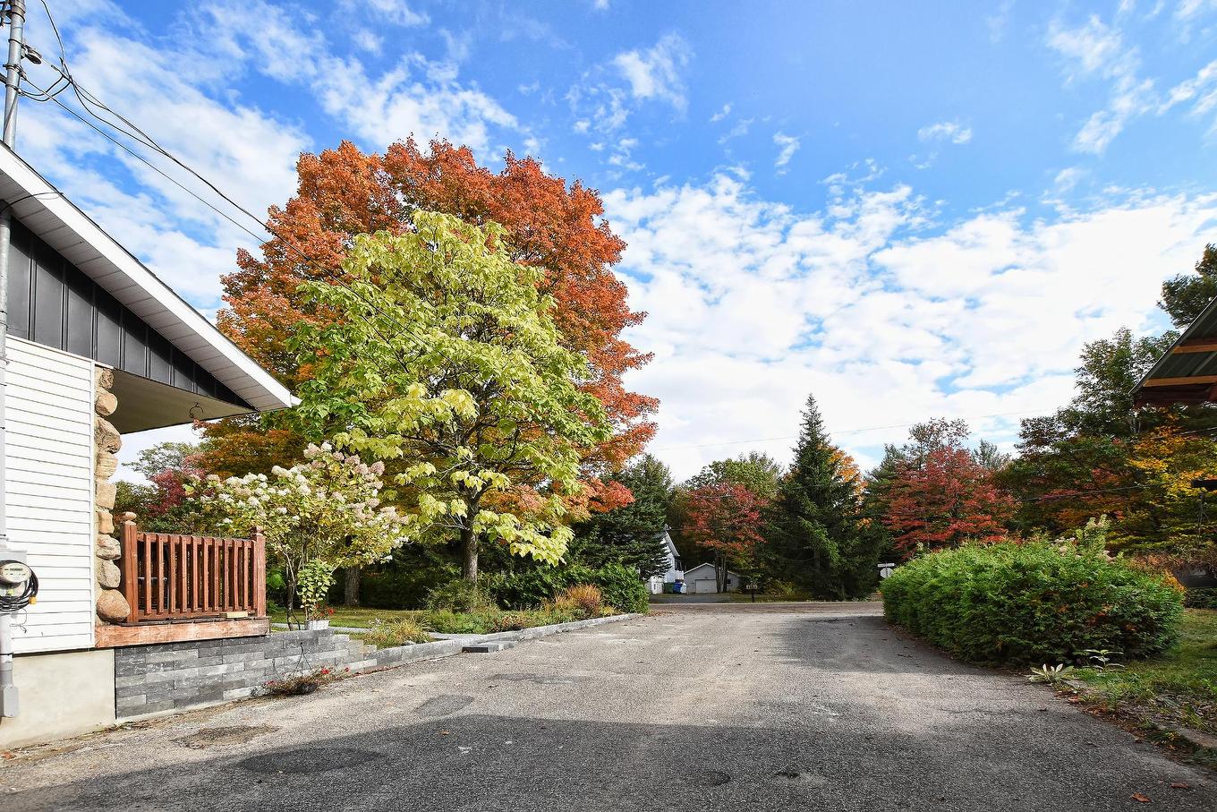 Stationnement - 4455 Rue Leclerc, Sainte-Julienne, QC - Outdoor