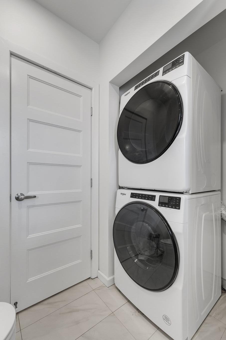 Laundry room - 5-680 13E Avenue, Montréal (Lachine), QC - Indoor Photo Showing Laundry Room