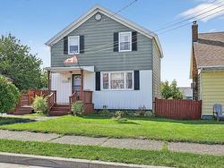 37 Macleod Street Sydney, NS B1N 1B4
