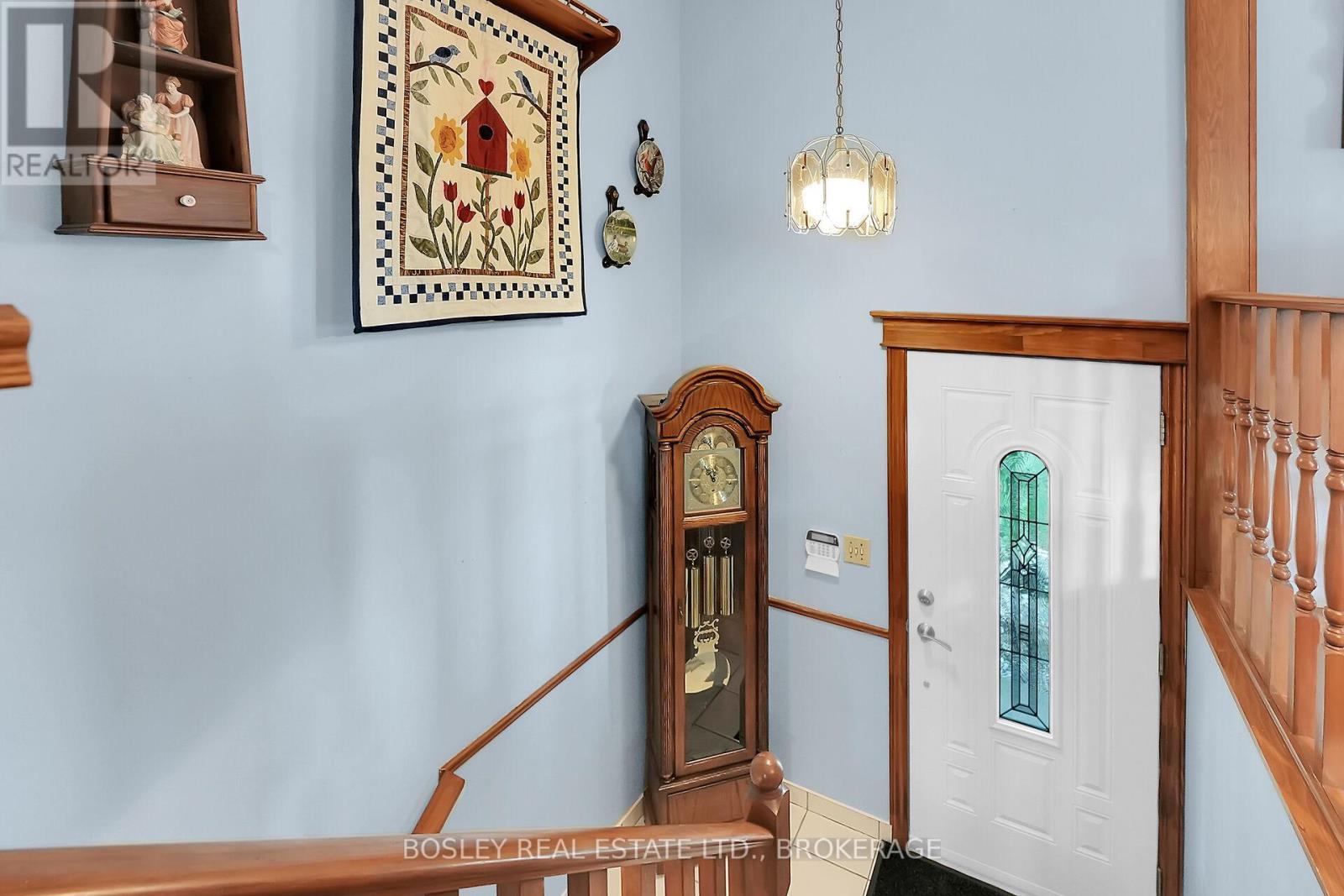 25 Lawrence Drive, Thorold (Confederation Heights), ON - Indoor Photo Showing Other Room