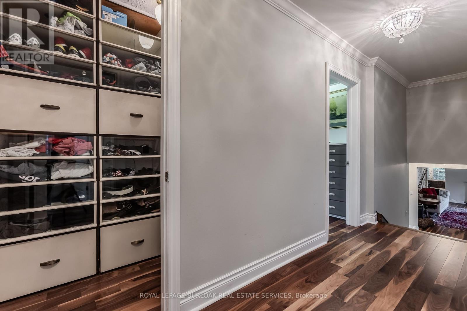 112 Hillcrest Avenue, Hamilton, ON - Indoor Photo Showing Other Room