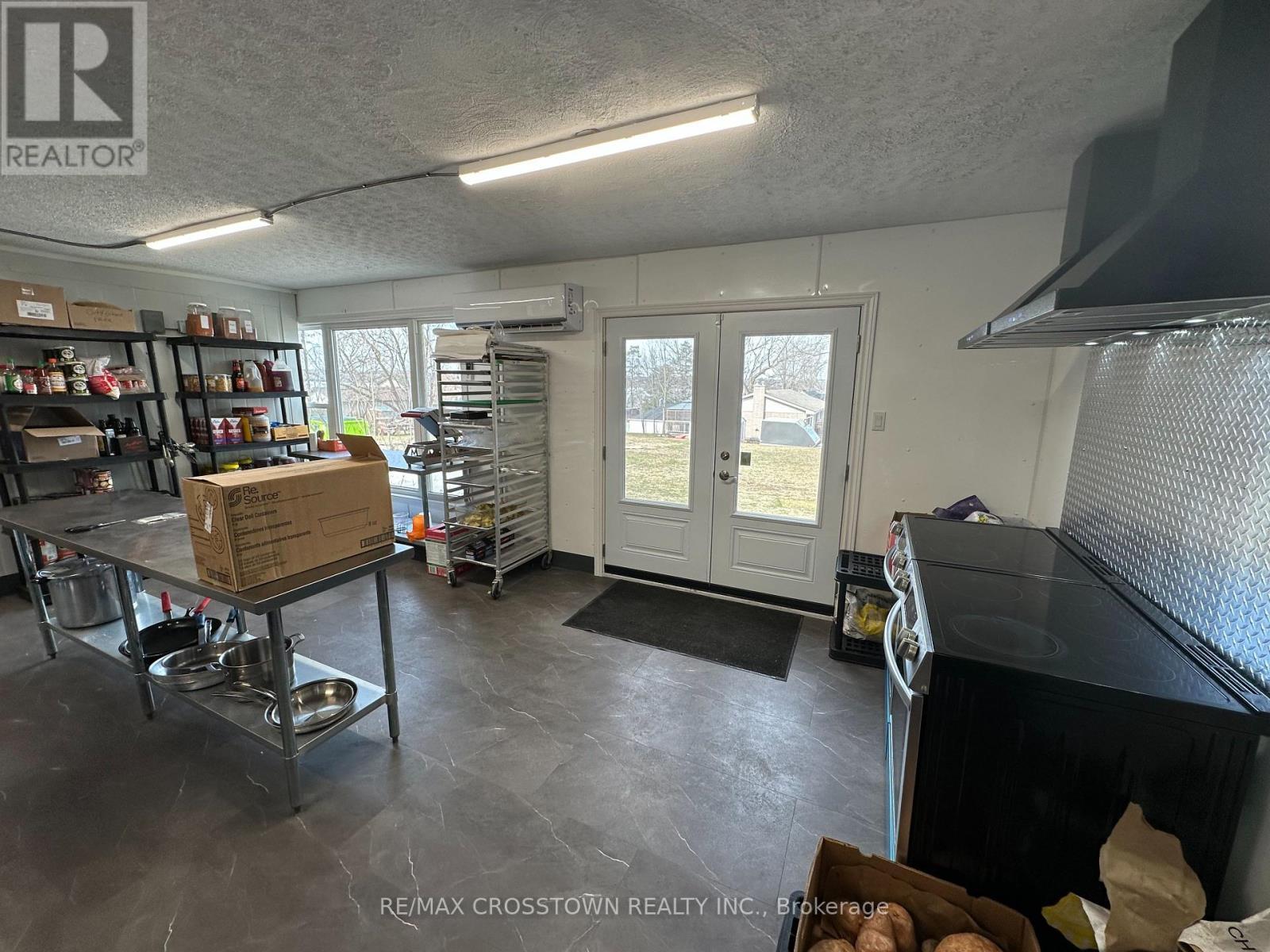 822 Ward Street, Selwyn, ON