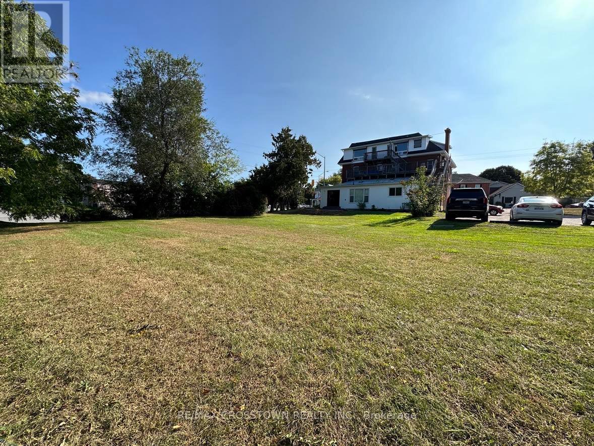 822 Ward Street, Selwyn, ON